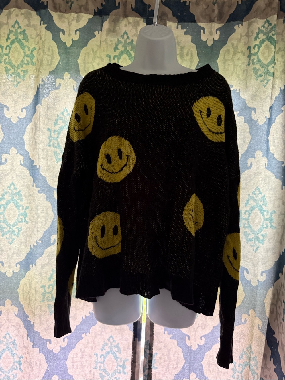 Just Polly New York Yellow Smiley Face Black Streetwear Sweater L Y2K